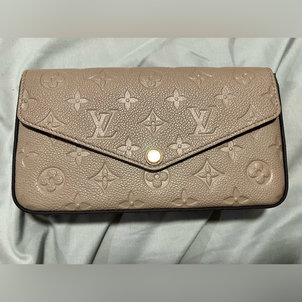 LV Félicie Pochette